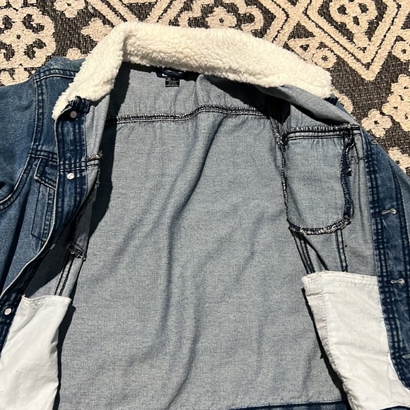 Jeans jacket - Picture 3 of 4